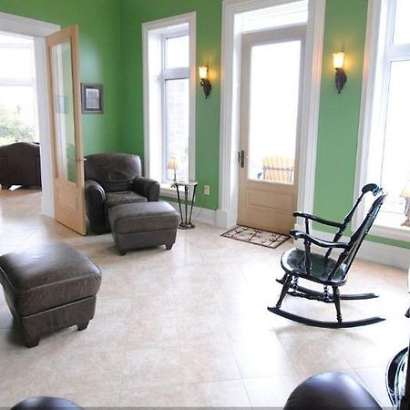 Cliffside Bed & Breakfast Culloden Bagian luar foto