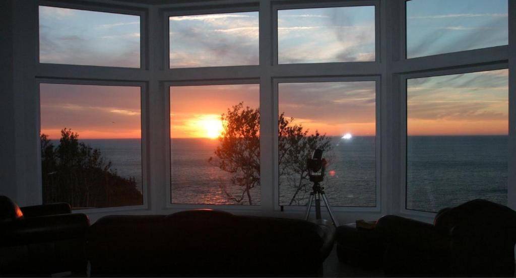 Cliffside Bed & Breakfast Culloden Bagian luar foto